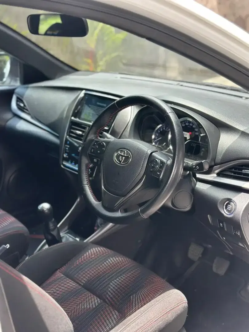 YARIS GR 2021 MANUAL LOW KM ISTIMEWA TERIMA DK - Image 5 of 10
