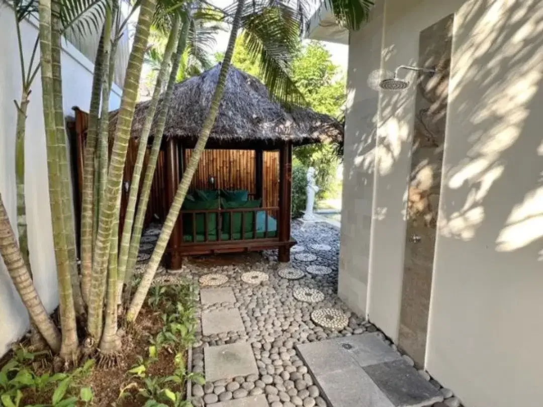 VILLA BALINESE STYLE DEKAT PANTAI SANUR DENPASAR - Image 4 of 10