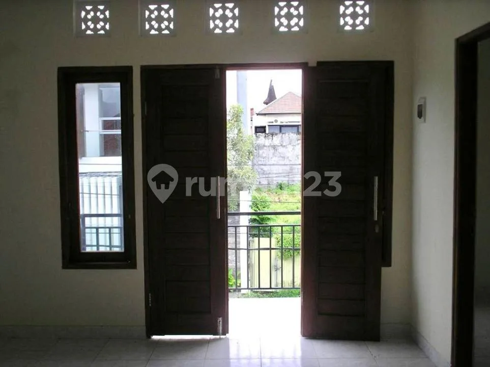 Rumah 2 Lantai Lokasi Renon Denpasar Cocok Hunian&Kantor - Image 3 of 4