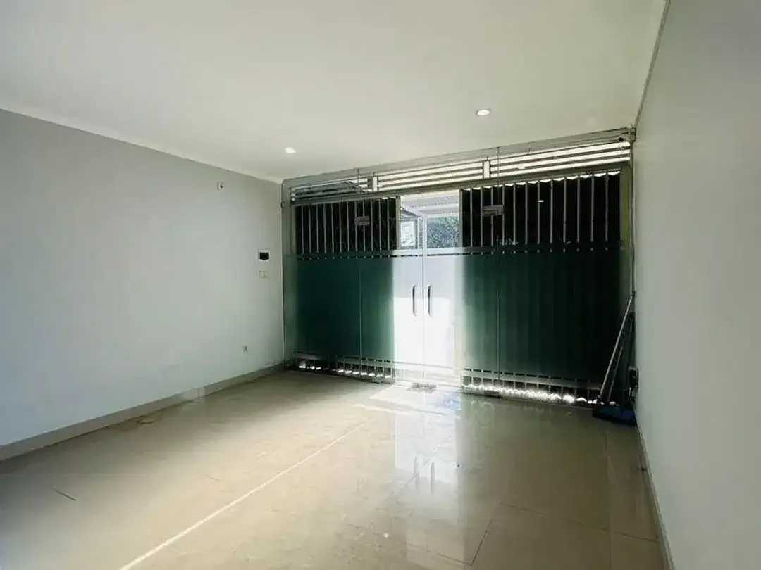 Ruko Baru Renovasi 2 Lantai Disewakan di, Renon Denpasar Selatan - Image 5 of 8