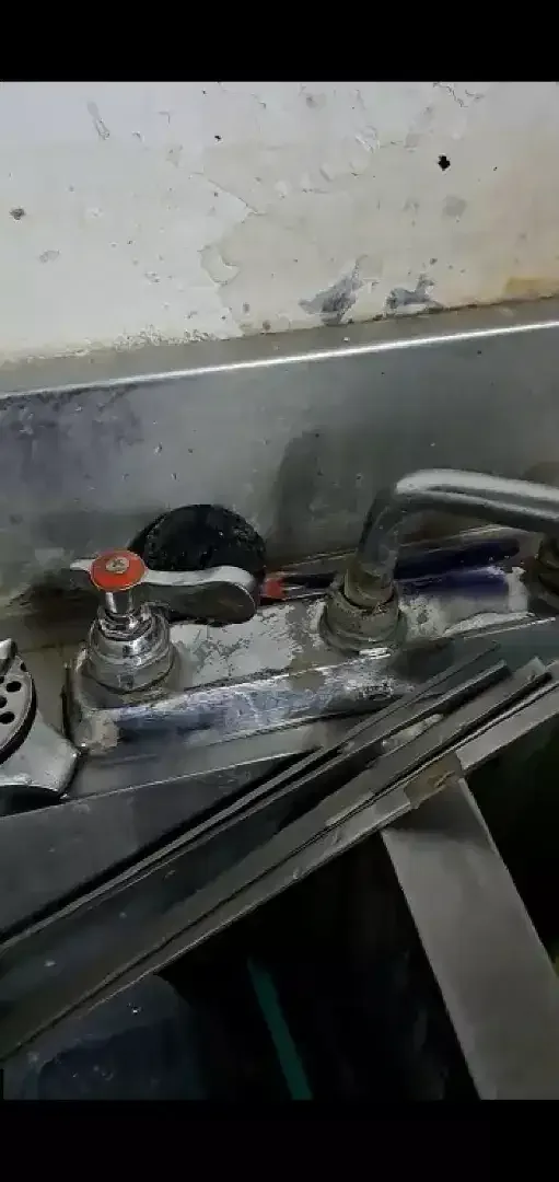 Tukang servis pompa air,kuras tandon,water heater,radar,kloset duduk - Image 3 of 7