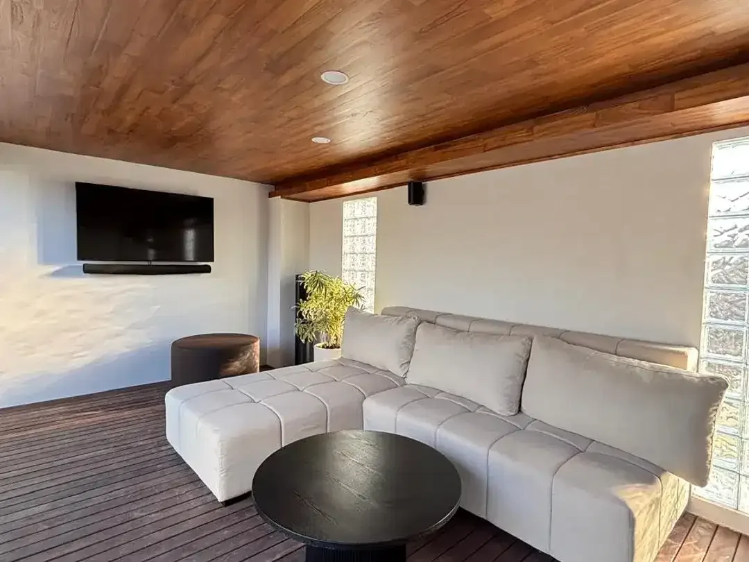 BRAND NEW VILLA IN CENTRAL SEMINYAK - Image 3 of 10