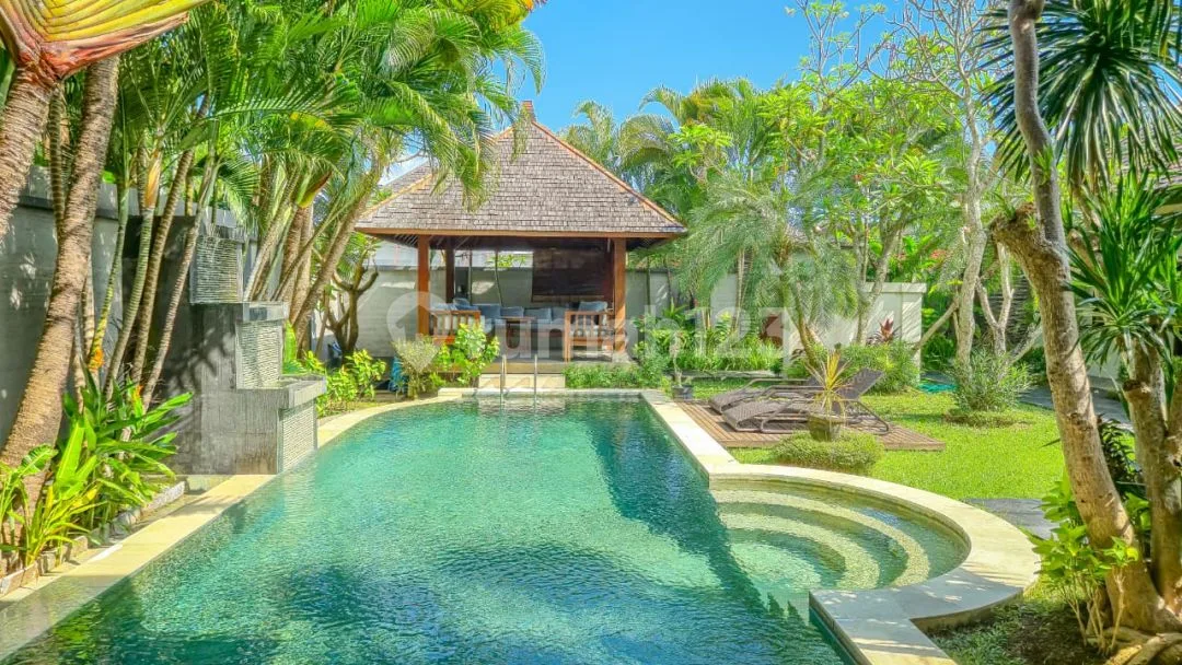 Villa Mewah 3 Kamar di Dekat Atlas Finns Beach Canggu Bali - Image 4 of 4