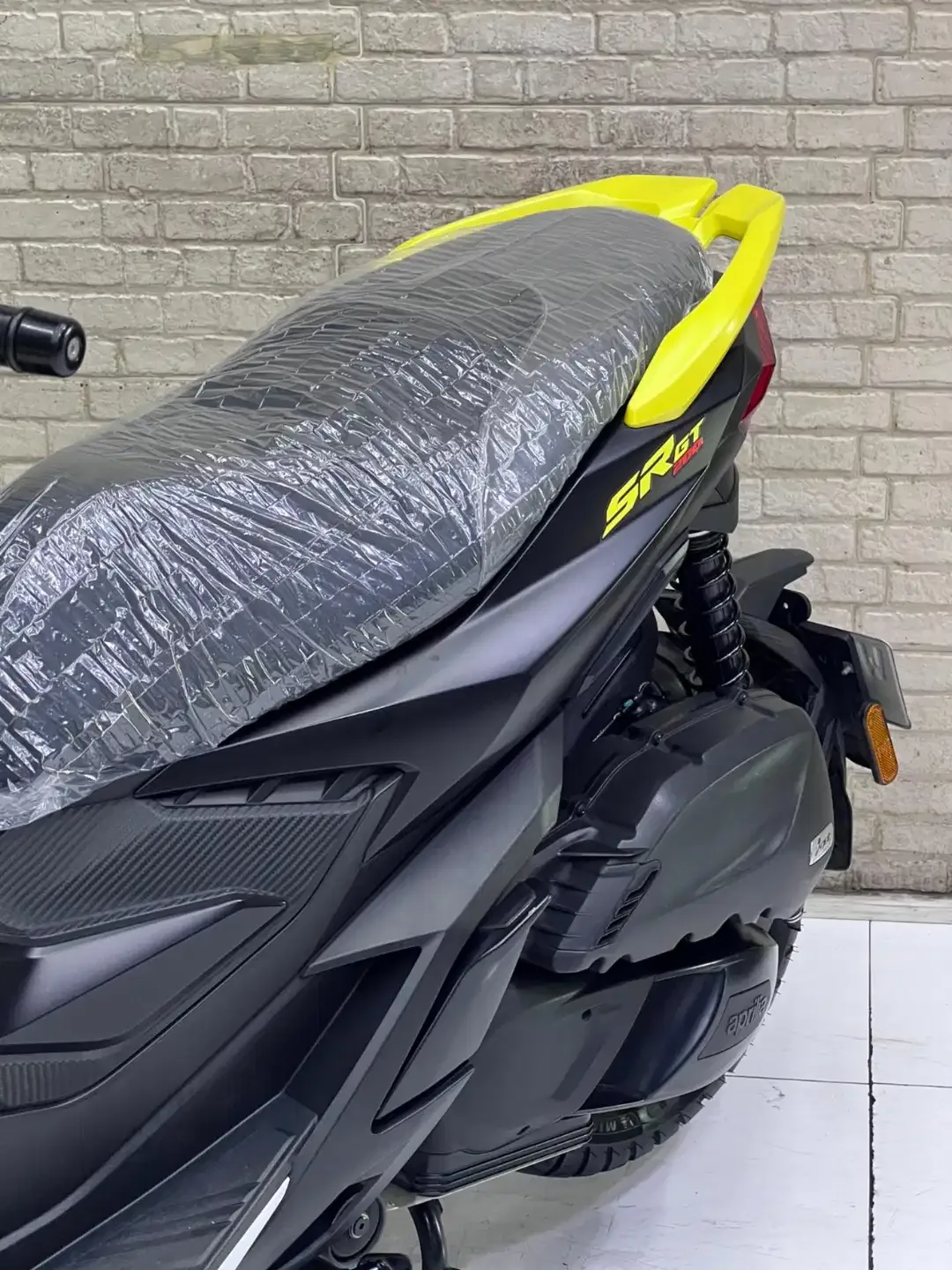 READY‼️ APRILIA SR GT 200 TH 2022 SUPER MULUS ODO MASIH 7RB ASLI - Image 3 of 10
