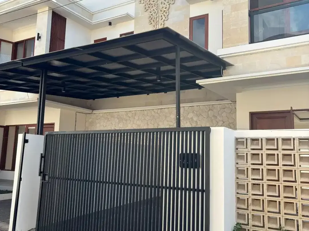 FOR RENT RUMAH SEMI MINIMALIS BARU 2LT 3 KMR STARTEGIS DI JIMBARAN DEKAT UNUD - Image 1 of 10