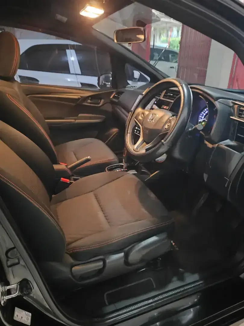 Honda Jazz GK5 2018 Automatic - Image 4 of 8