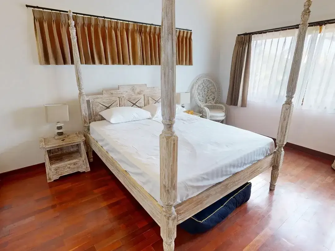 Freehold - Luxurious 2-Bedroom Tropical Villa in Premier Canggu Location - Image 7 of 10