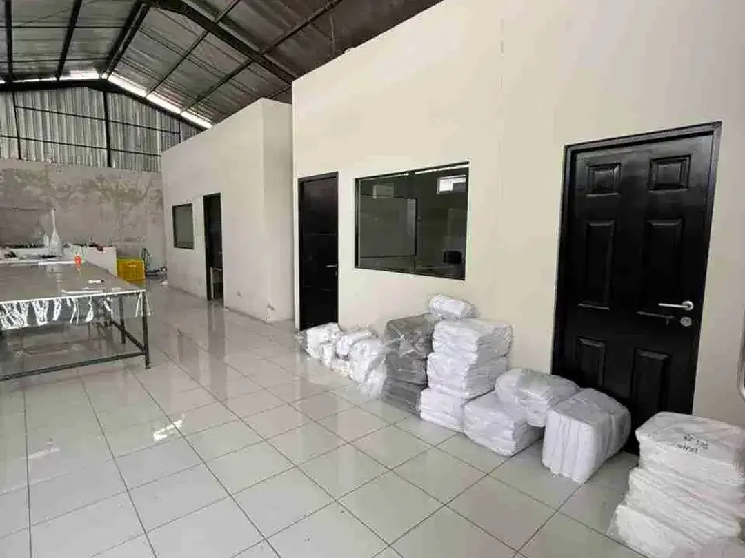 Gudang Siap Operasional Mahendradatta Denpasar Barat - Image 1 of 10