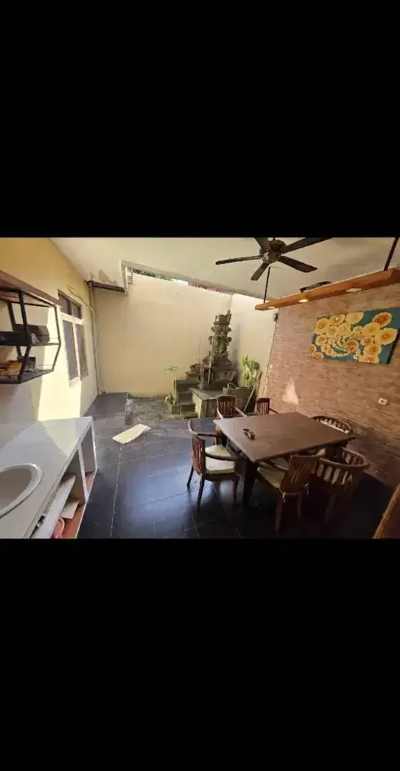 Premium 3BR All En-Suite Bathrooms Mertanadi Kerobokan - Owner Sale BU - Image 8 of 10