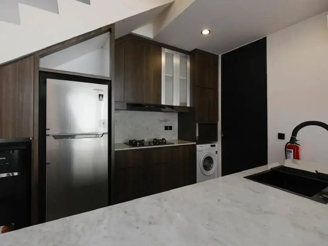Freehold Villa Modern Tropis dengan Desain Japandi yang Timeless di Kawasan Premium Kerobokan - Image 6 of 10