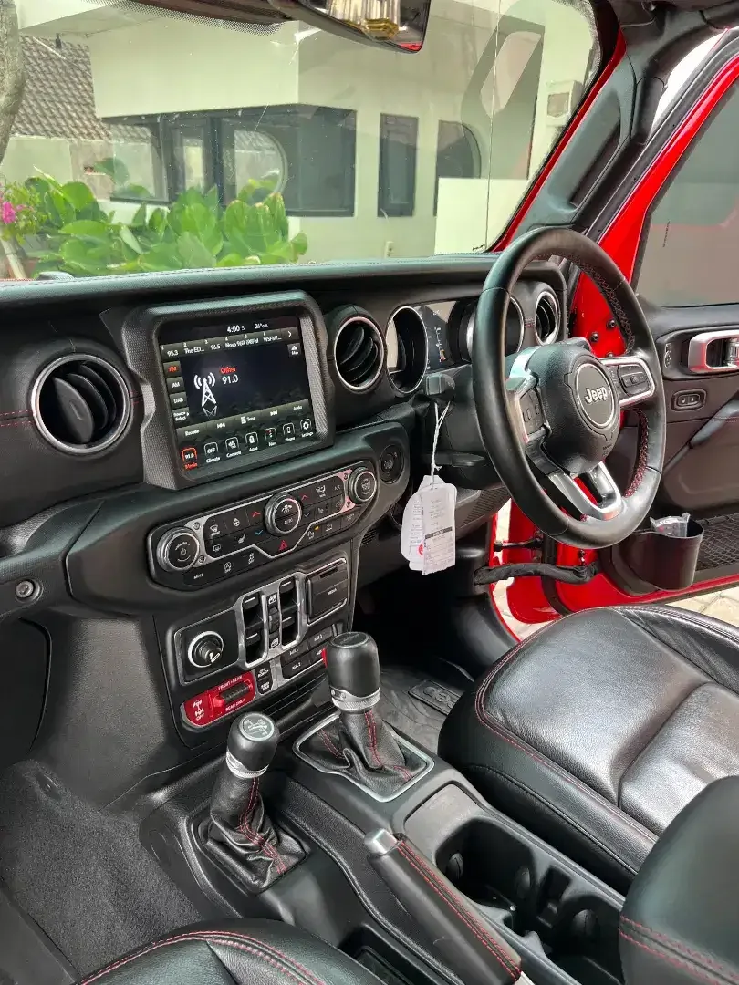 JEEP RUBICON GLADIATOR 4X4 2020 AT RED FIRECRACKER DOUBLE CABIN - Image 7 of 10