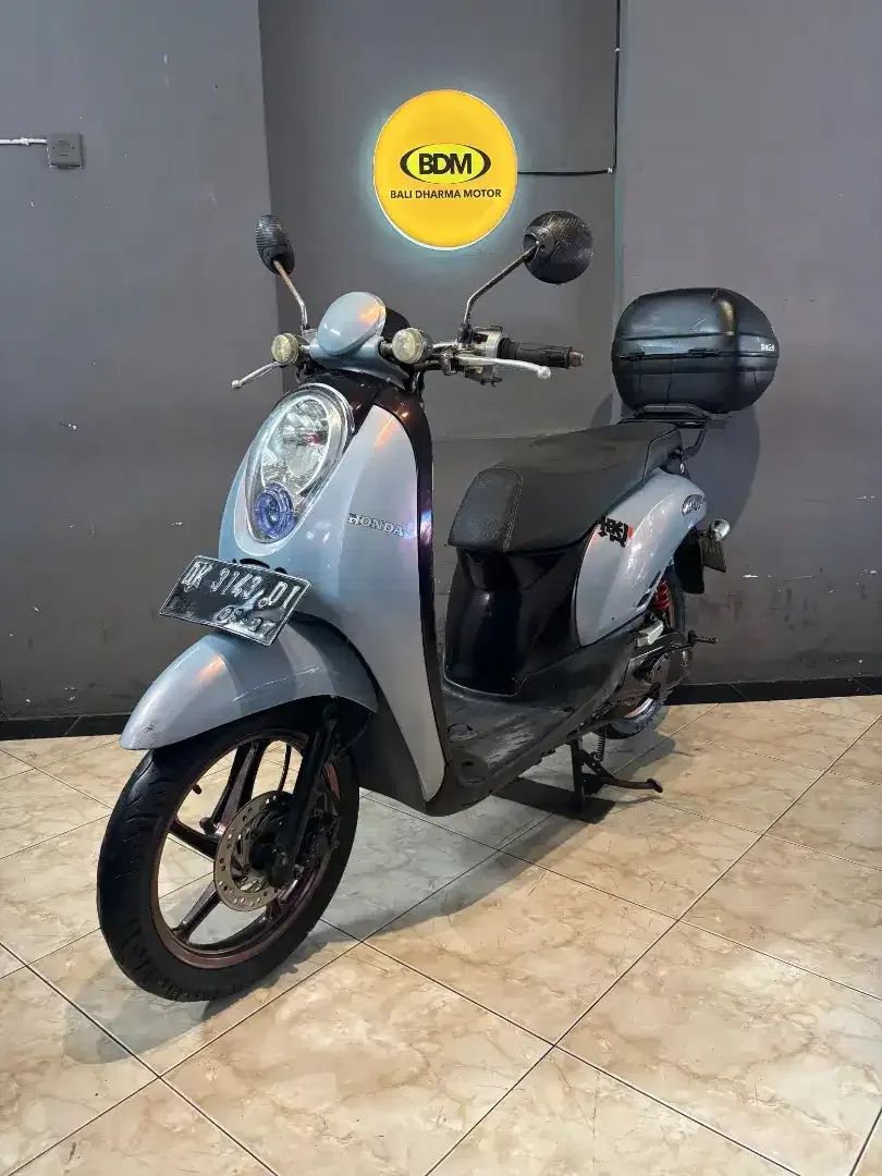 HONDA SCOOPY CW TAHUN 2012 PAJAK OFF 1X MESIN NORMAL SURAT LENGKAP - Image 4 of 7