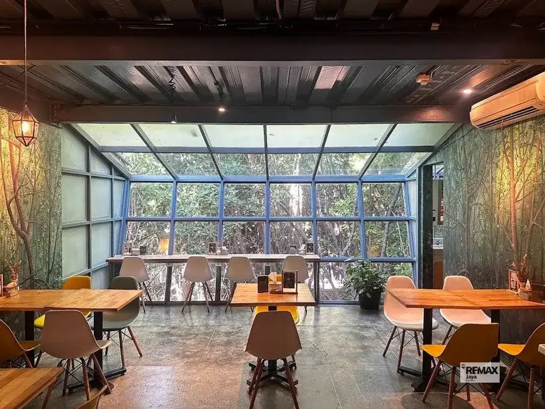 Ex-Café Space For Rent In Strategic Jimbaran Location Near Airport - Image 4 of 10