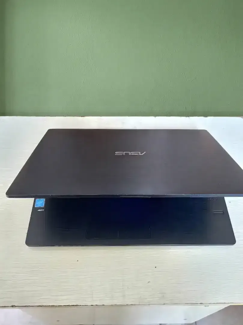 Laptop Asus Ubung Punya - Image 2 of 2