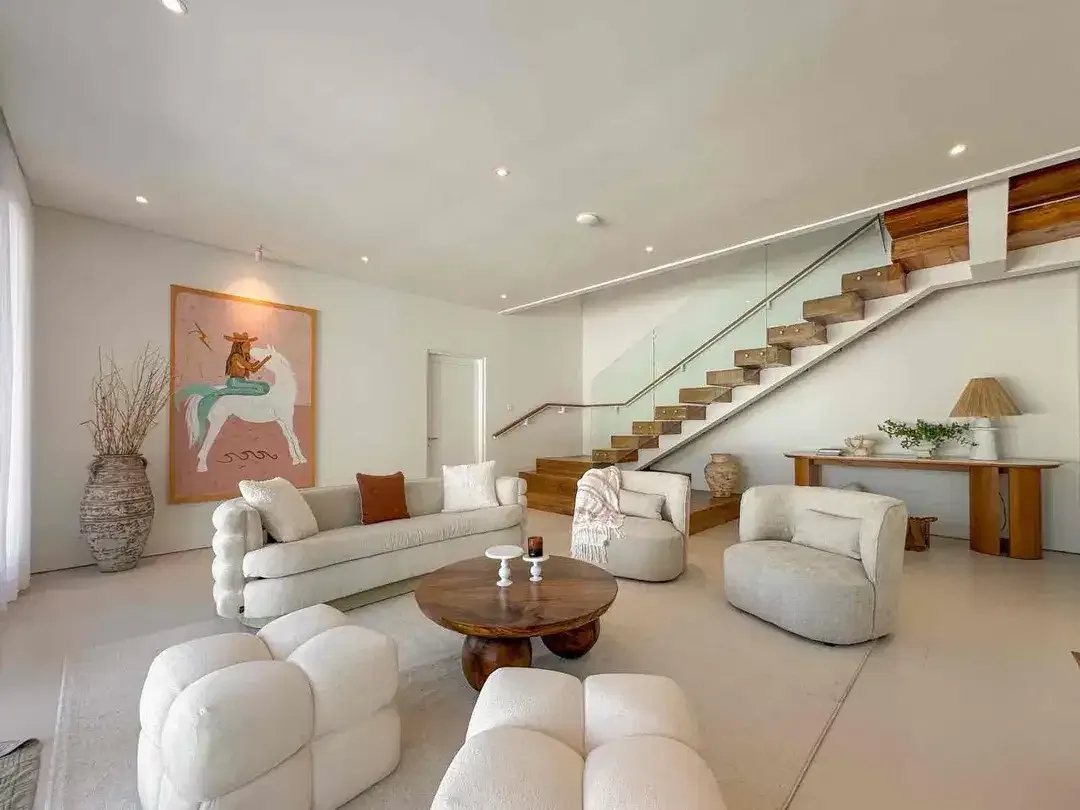 4 BEDROOMS LUXURY  MEDITTERANEAN  STYLE PRIME AND STRATEGIC LOCATION AT BERAWA CANGGU - Image 8 of 10