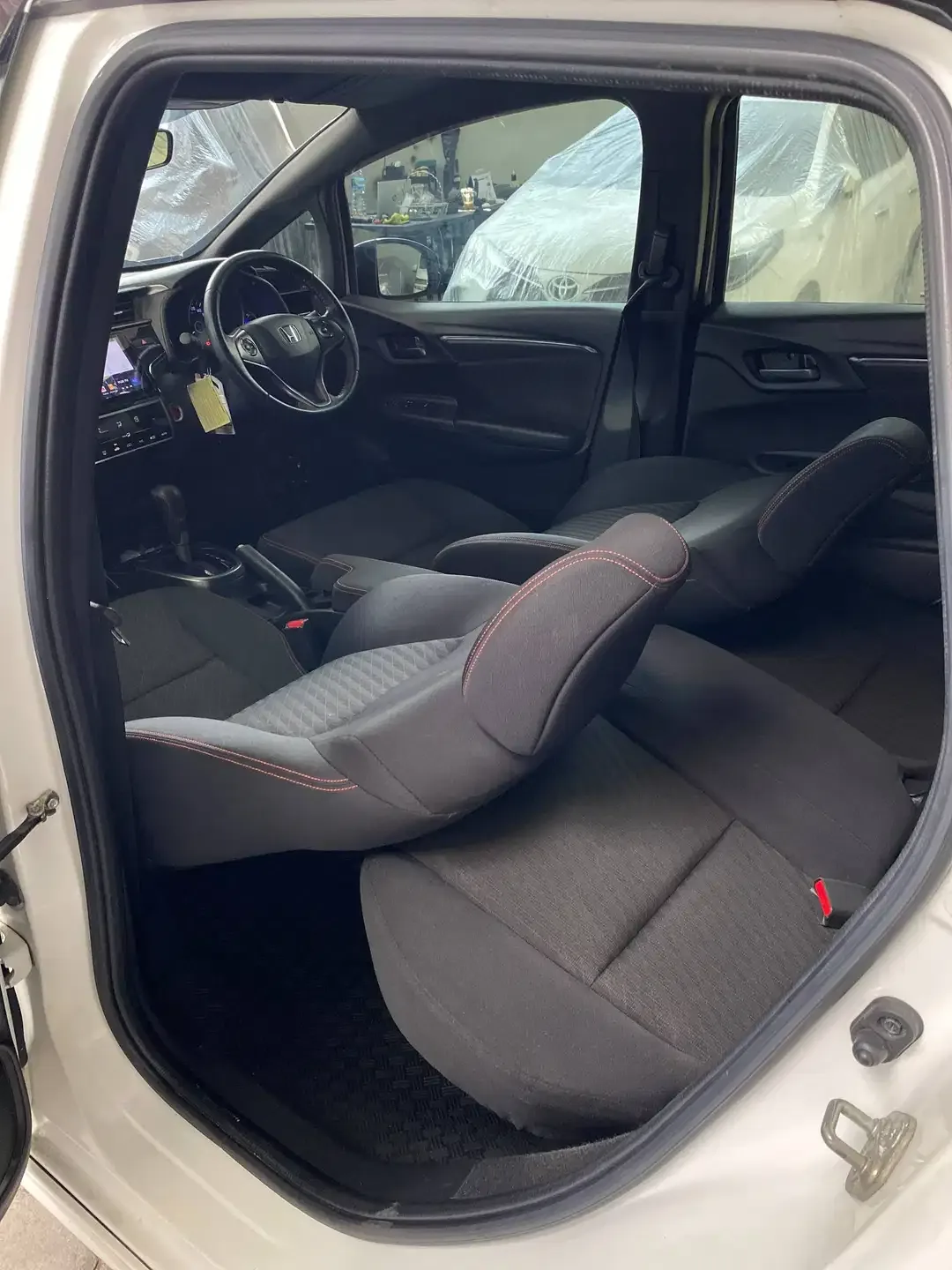 HONDA JAZZ RS 1.5 AT 2019 MATIC - Image 7 of 10