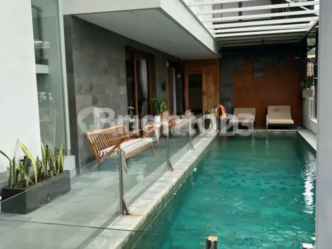 VILLA MODERN DI KAWASAN PREMIUM SEMINYAK - Image 1 of 5