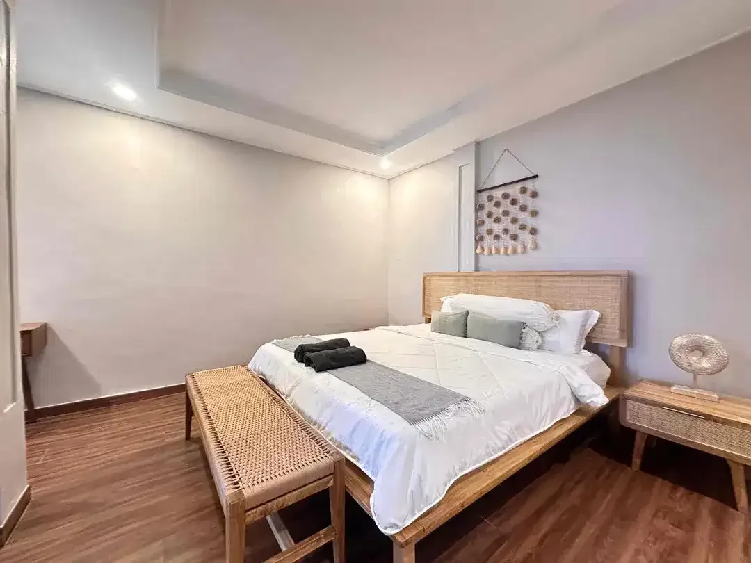 3 BEDROOMS MINIMALIST MODERN STYLE STRATEGIC LOCATION AT UMALAS - Image 8 of 10