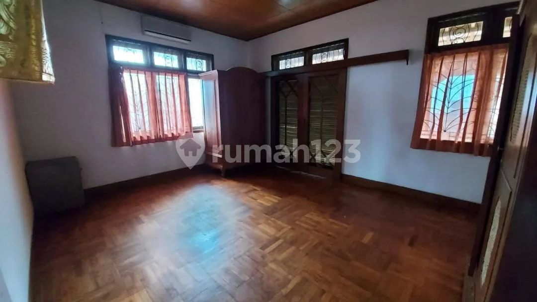 Dijual Villa di Kerobokan - Image 3 of 4