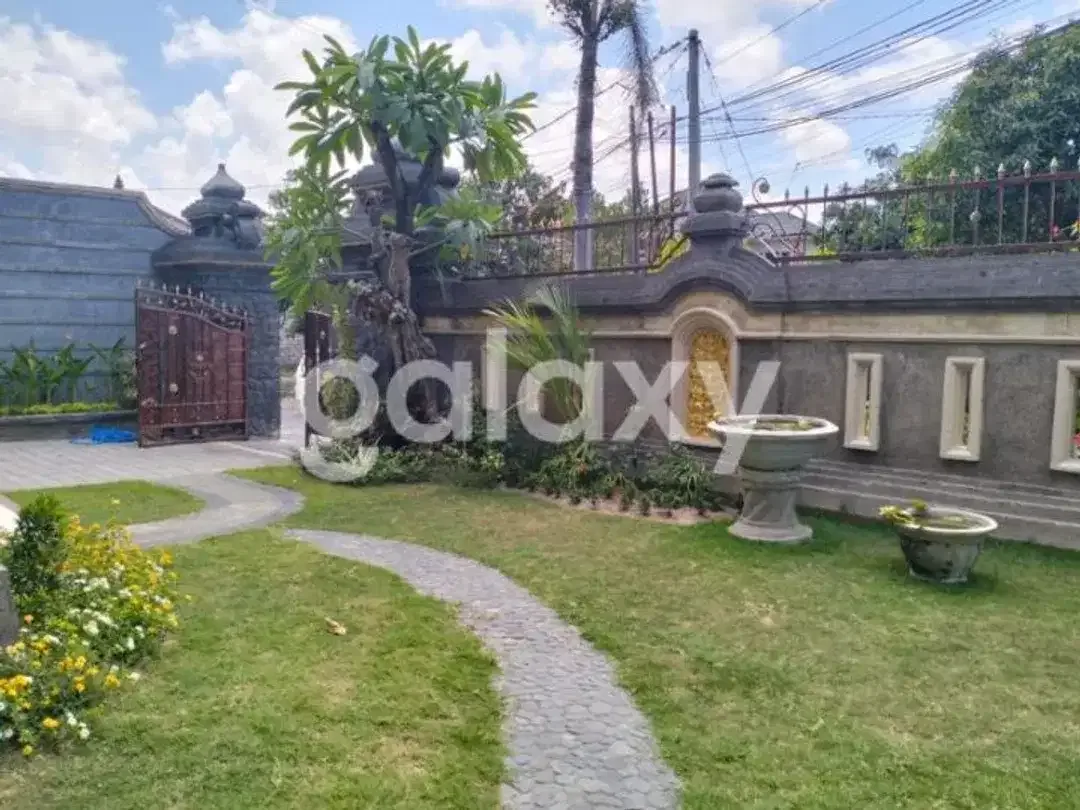 RUMAH SEMI VILLA DI MOH YAMIN RENON DENPASAR, BALI - Image 2 of 10