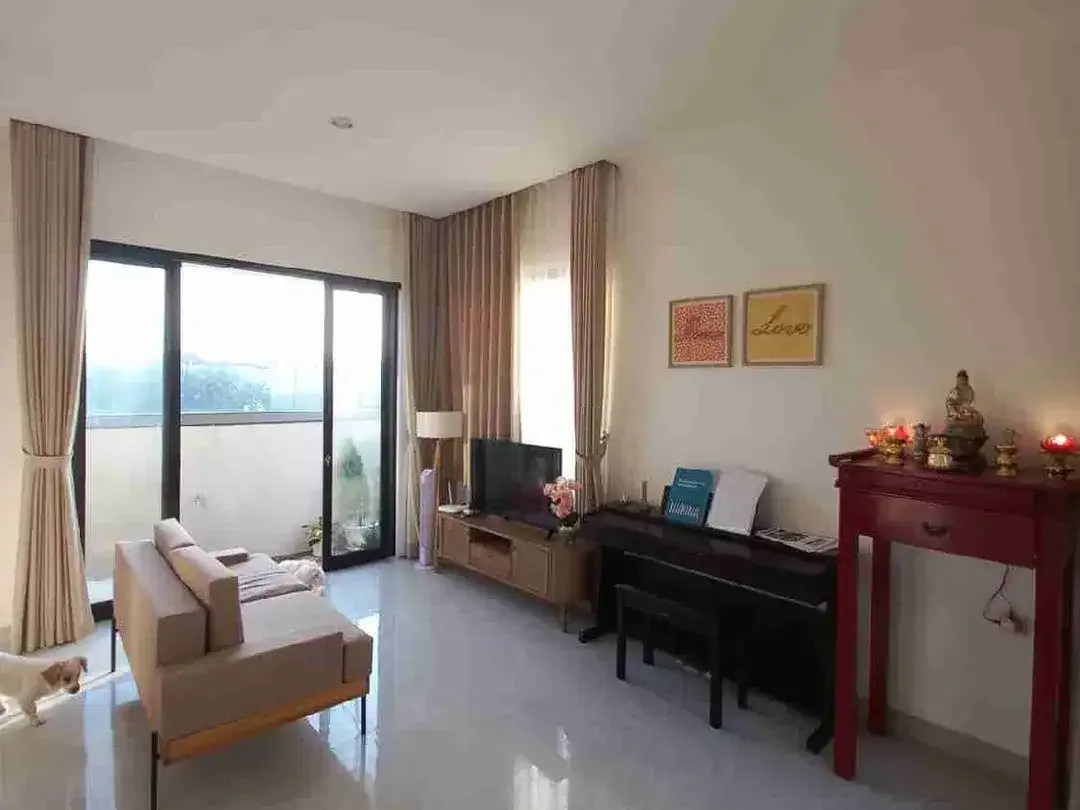 Rumah Modern 2 Lantai View Sawah di Ubung Kaja - Image 2 of 10