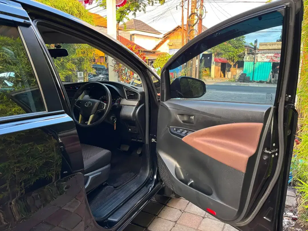 TOYOTA INNOVA  2.0 G AT 2021 - DK 121 SKA (Abdi88 Mobilindo Bali) - Image 7 of 10
