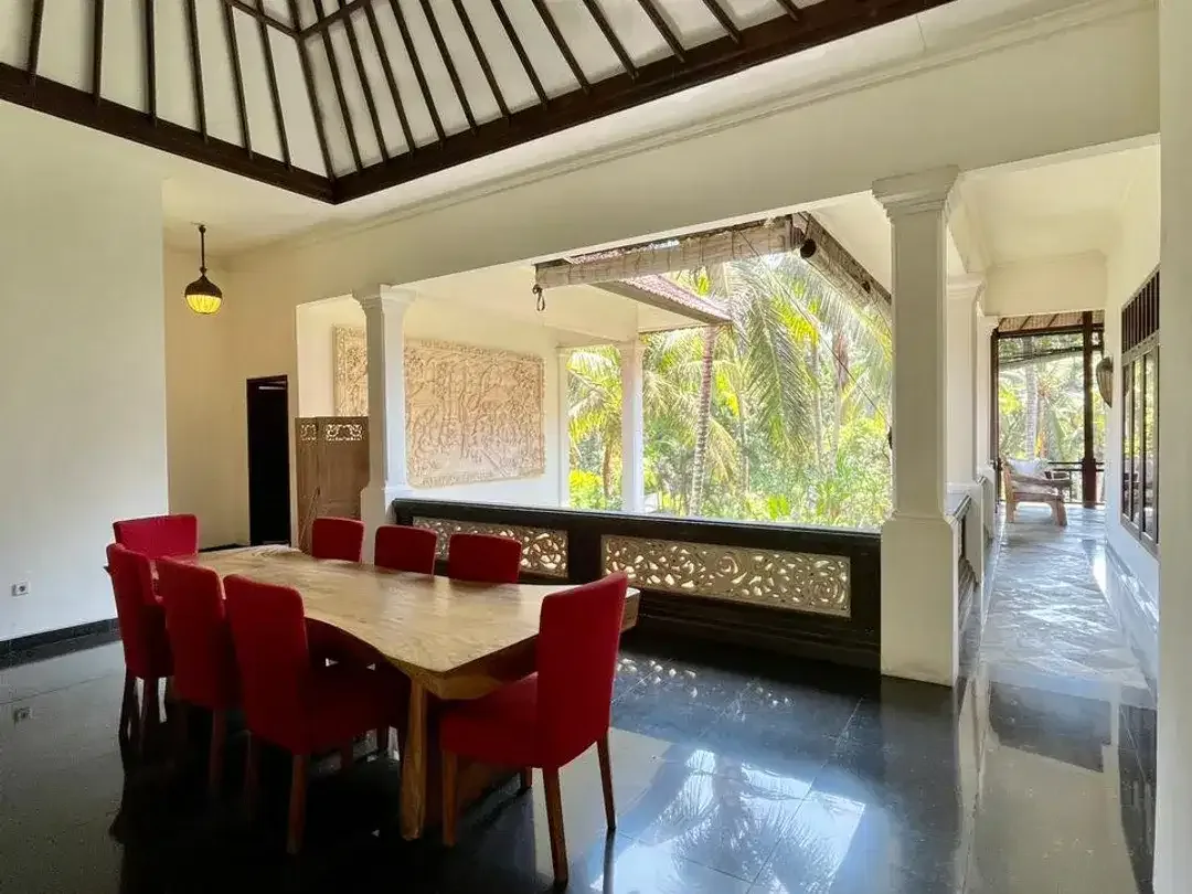 Freehold - Stunning resort villa in Lodtunduh, Ubud, Bali - Image 7 of 10
