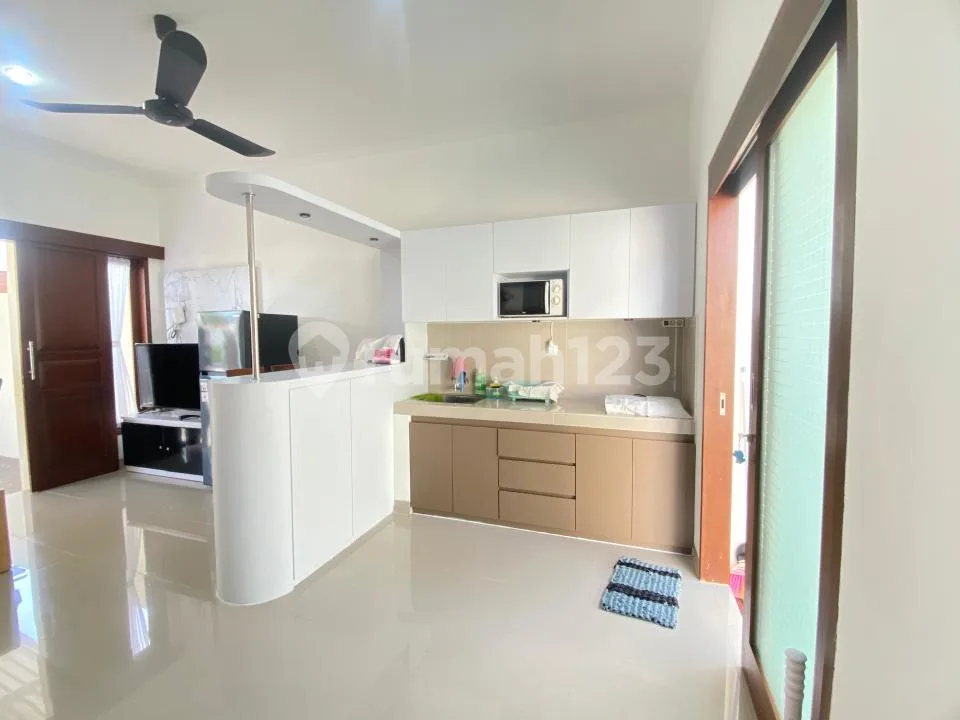 Rumah Semi Villa Siap Huni Berlokasi Strategos - Image 1 of 4