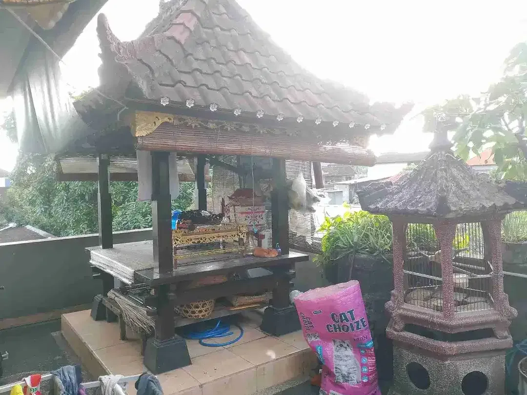 RUMAH SECOND LANTAI II DI DALUNG PERMAI BADUNG BALI - Image 7 of 9
