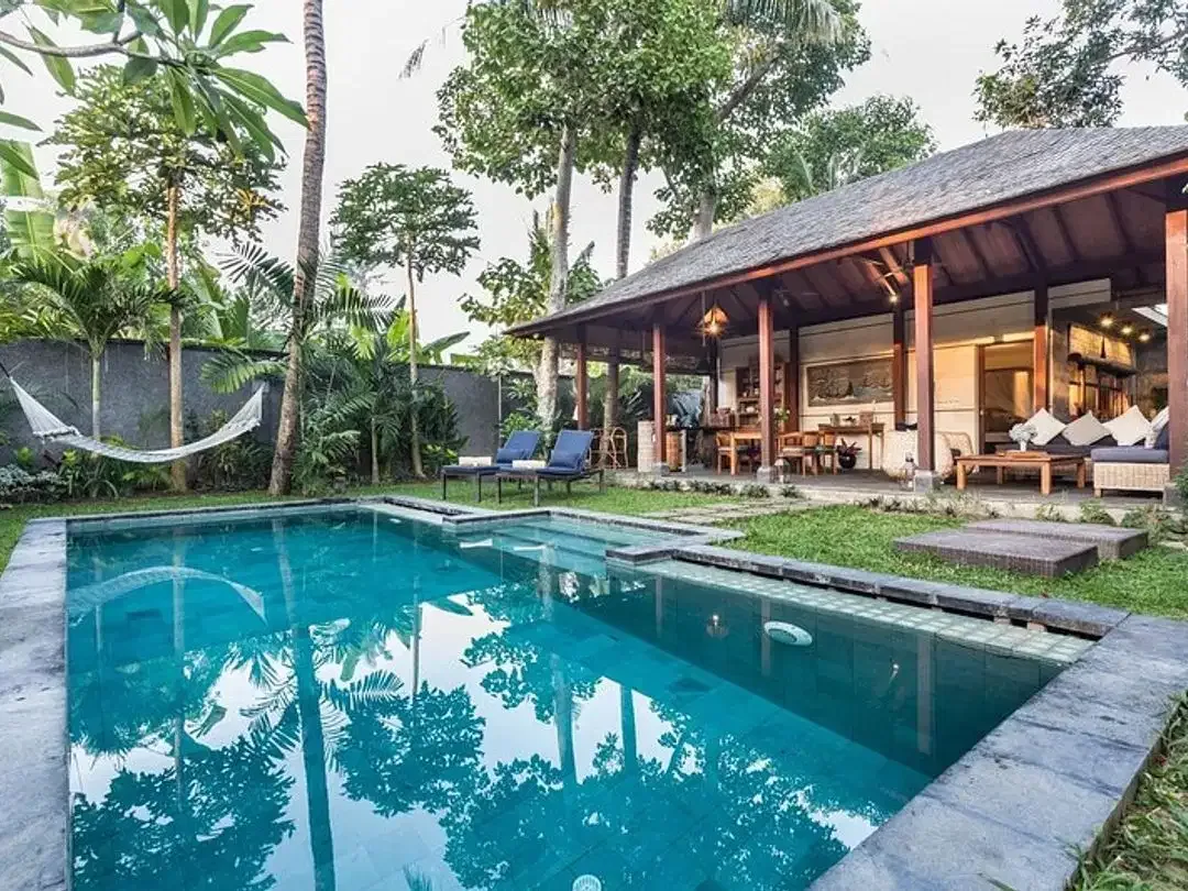 Villa Tropical di Pantai Jimbaran - Image 2 of 10