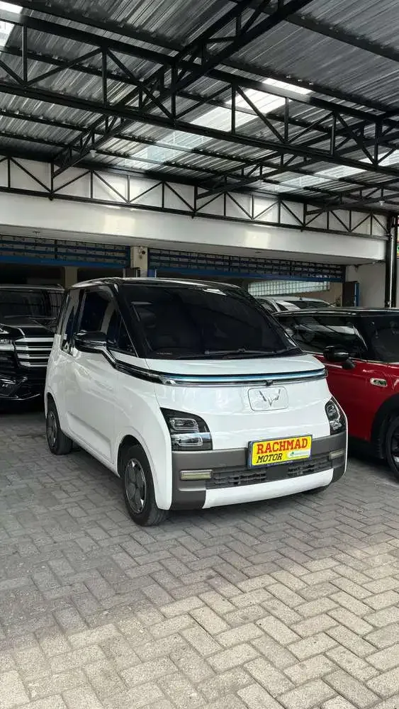 Wuling Air EV 2023 Putih Long A/T Listrik - Image 2 of 5