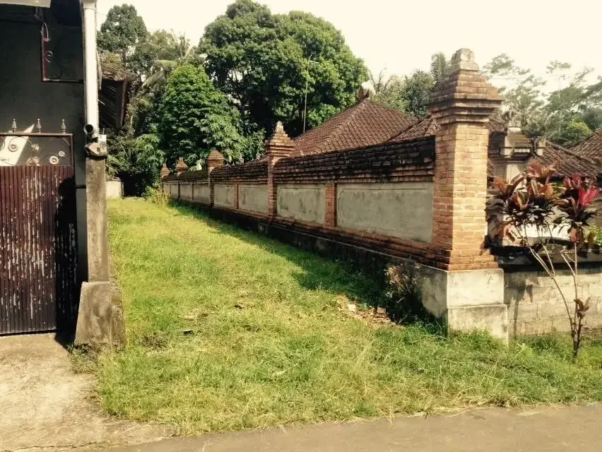 Tanah Tebing Dengan Panorama Hutan Dan Sungai di Ubud Bali - Image 2 of 10