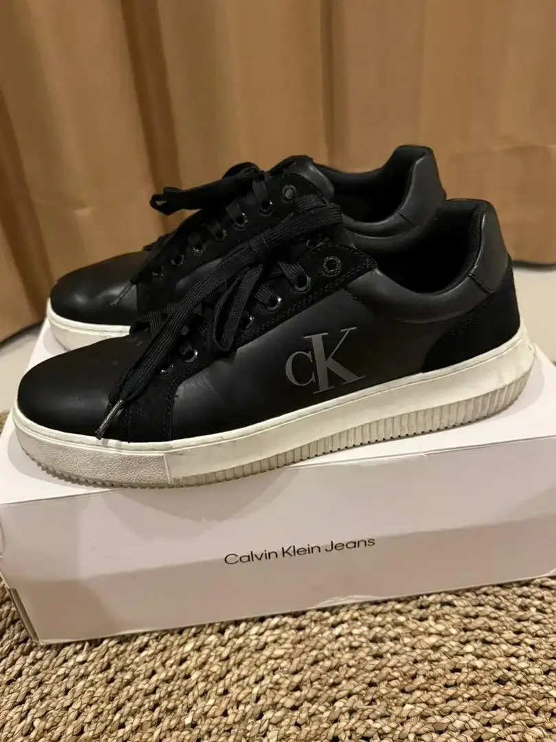 Sepatu Calvin Klein Asli, Size 44 Bagus - Image 2 of 5