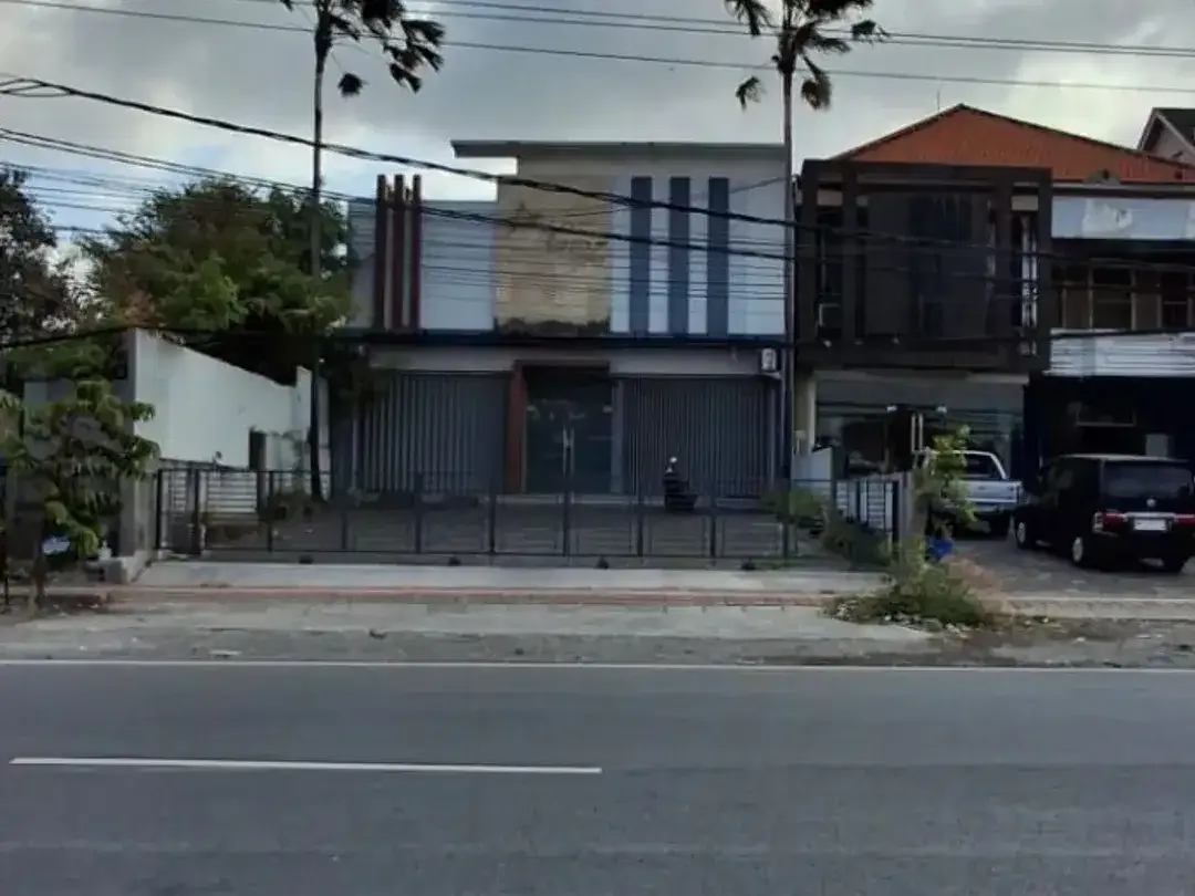Disewakan tempat usaha di jalan utama arah Padang Sambian Klod, Denbar. - Image 1 of 4