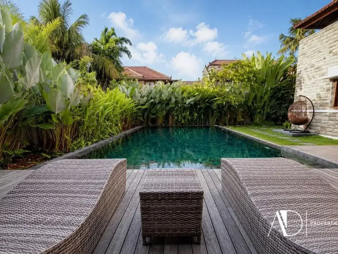 FREEHOLD | 5-BEDROOM TROPICAL VILLA IN PETITENGET - Image 6 of 10
