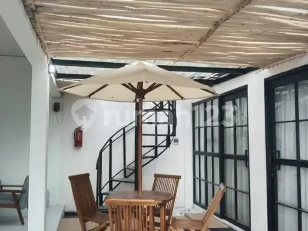 Investasi Villa Lingkungan Sejuk dan Tenang Cocok untuk Disewakan - Image 5 of 10
