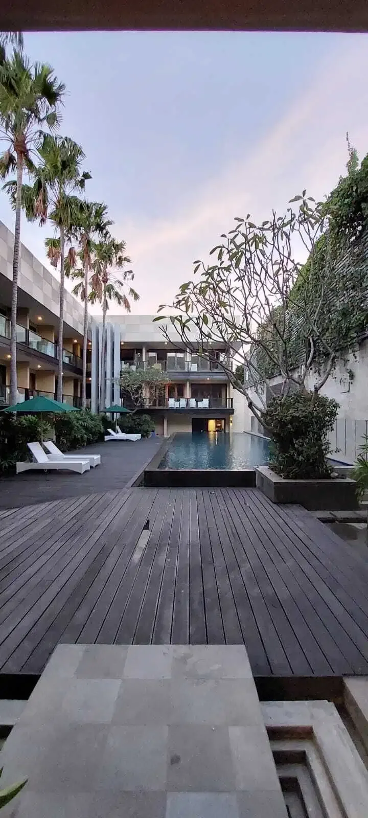 FOR SALE HOTEL BEST INVESTMENT LOCATION PREMIUM PANTAI KUTA - Image 1 of 10
