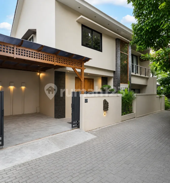 Great Deal - Modern Villa Bumbak Umalas 244M2 - Image 3 of 4