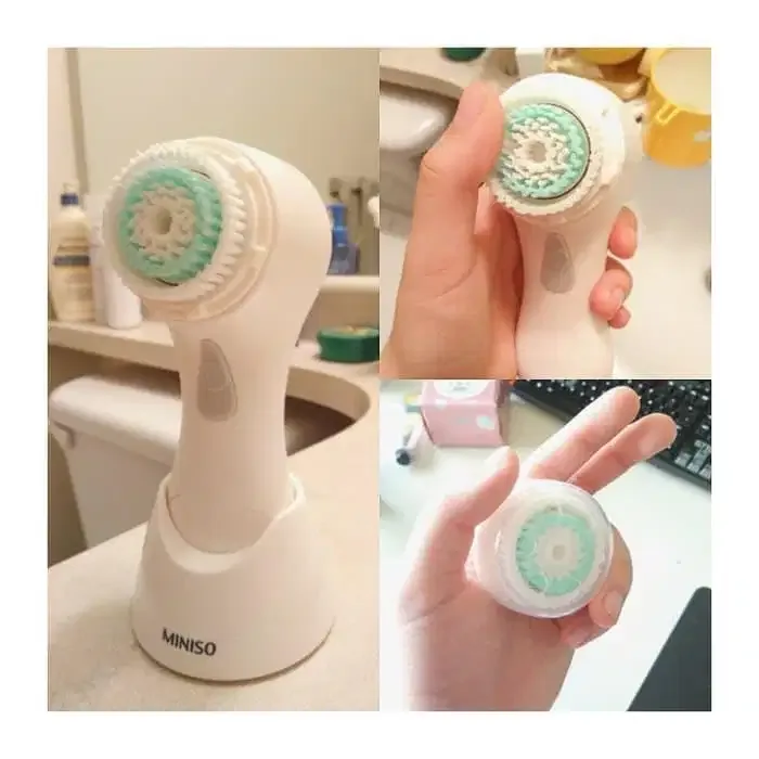 Miniso facial cleanser brush - Image 2 of 3