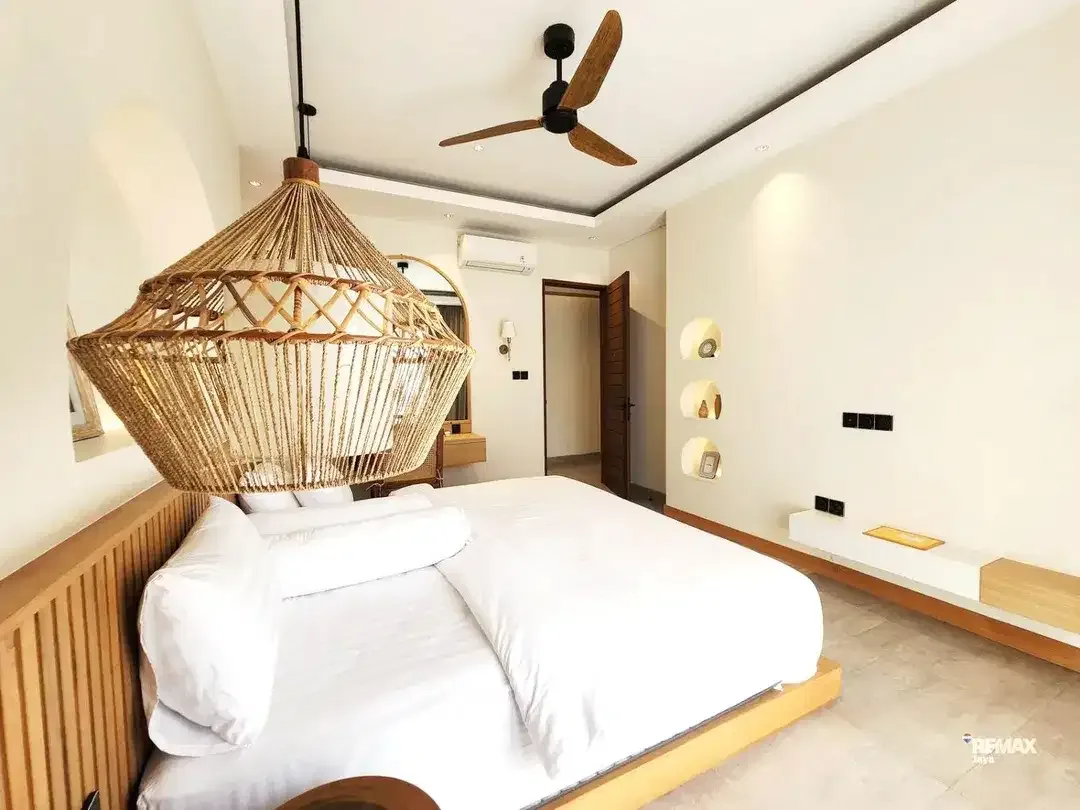 Villa design modern Dijual, lokasi premium Umalas. - Image 9 of 10