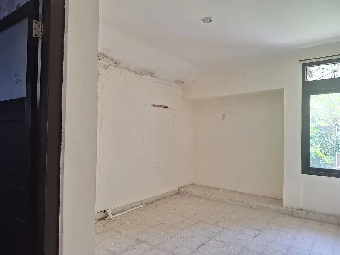 Rumah Cocok Untuk Kantor dan Bimbel di Jl Gadung Denpasar Utara - Image 7 of 10
