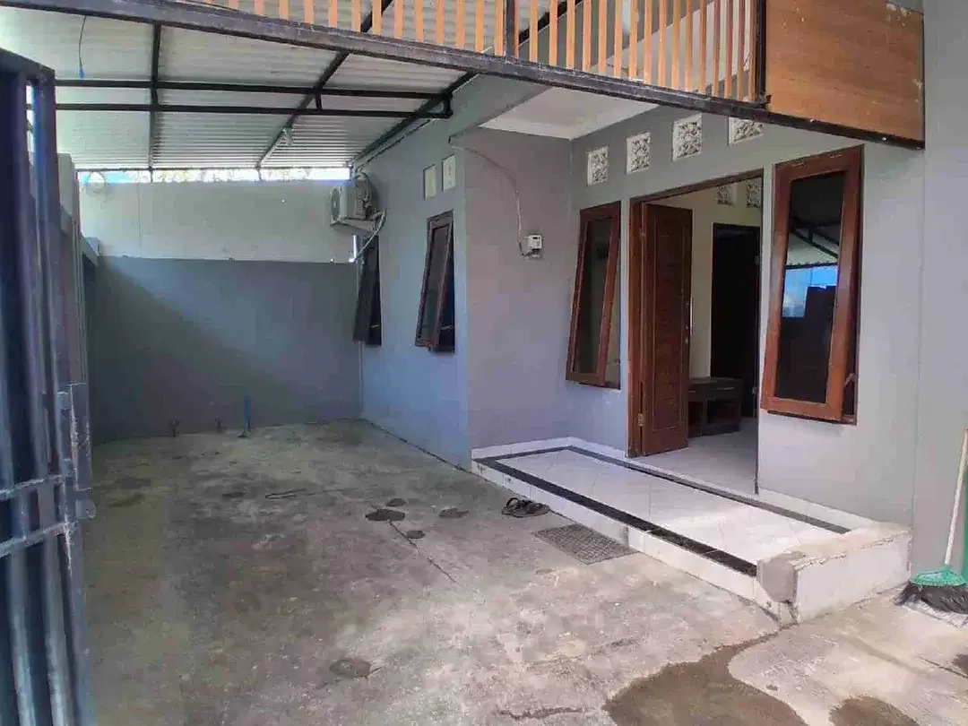 DISEWAKAN RUMAH 2 LANTAI DI TENGAH KOTA DENPASAR - Image 4 of 10