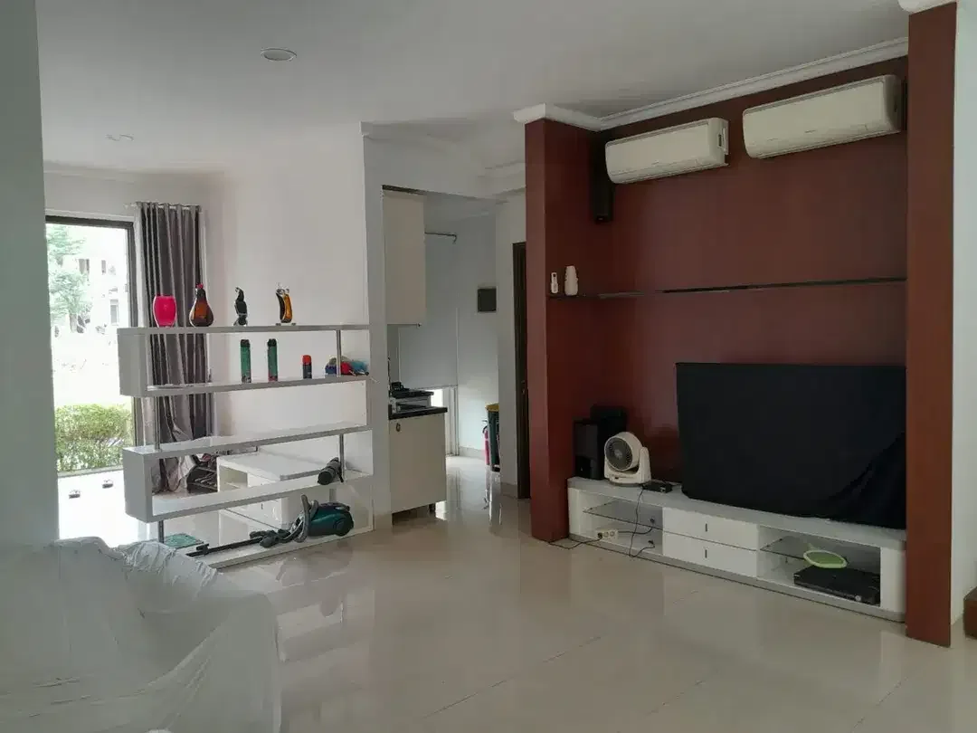 Villa Modern Full Furnished dengan Pool & View Taman - Image 8 of 8