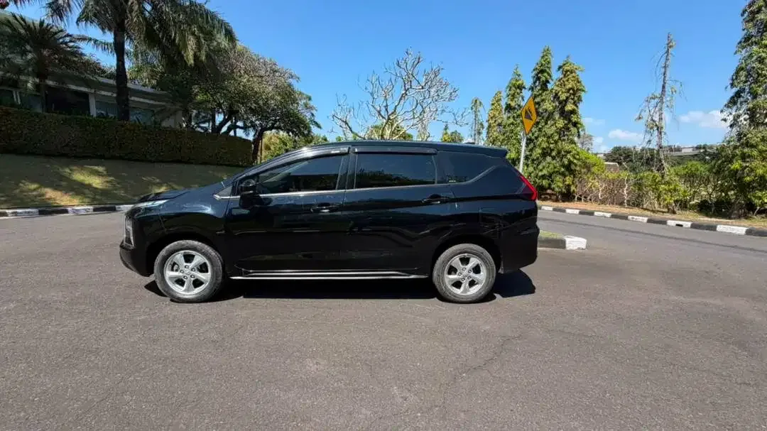 XPANDER NEW EXCEED MATIK HITAM PMK 2022 PLAT DK ASLI BALI ORI - Image 7 of 10