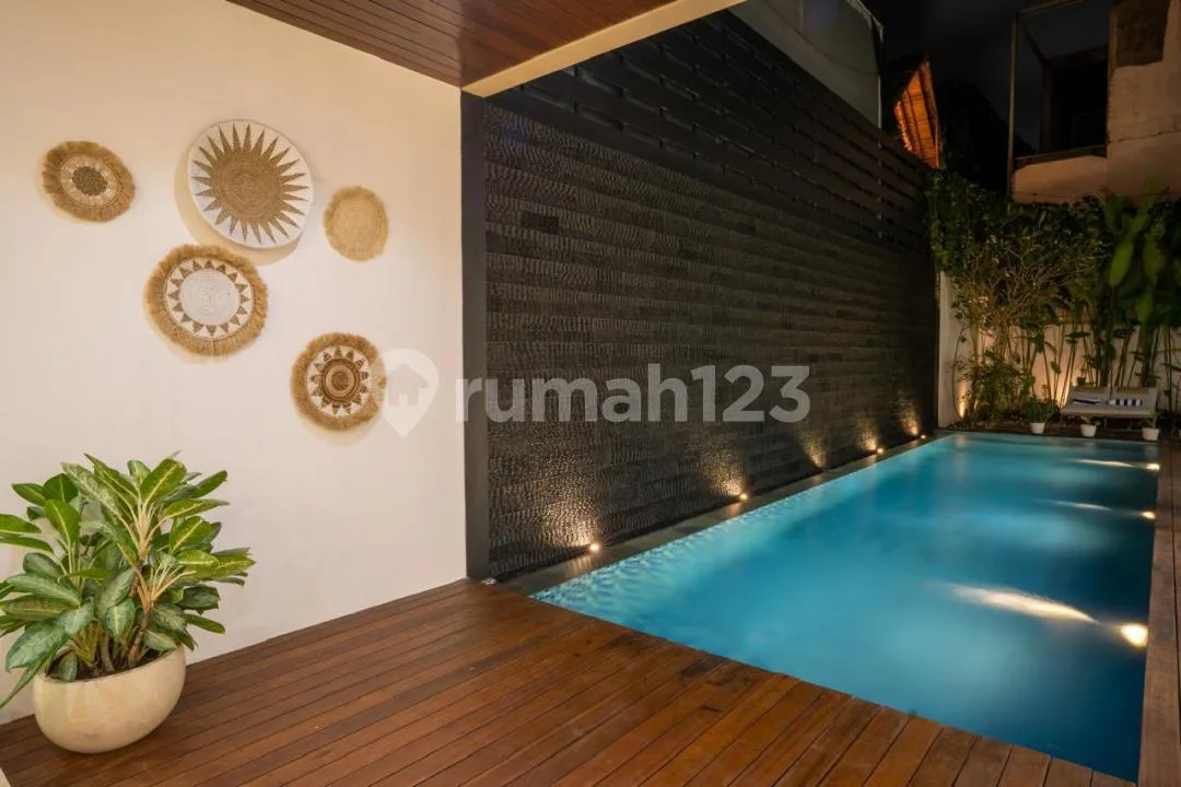 For Rent Yearly 4br Luxury Villa At Berawa Canggu Bali - Image 3 of 4