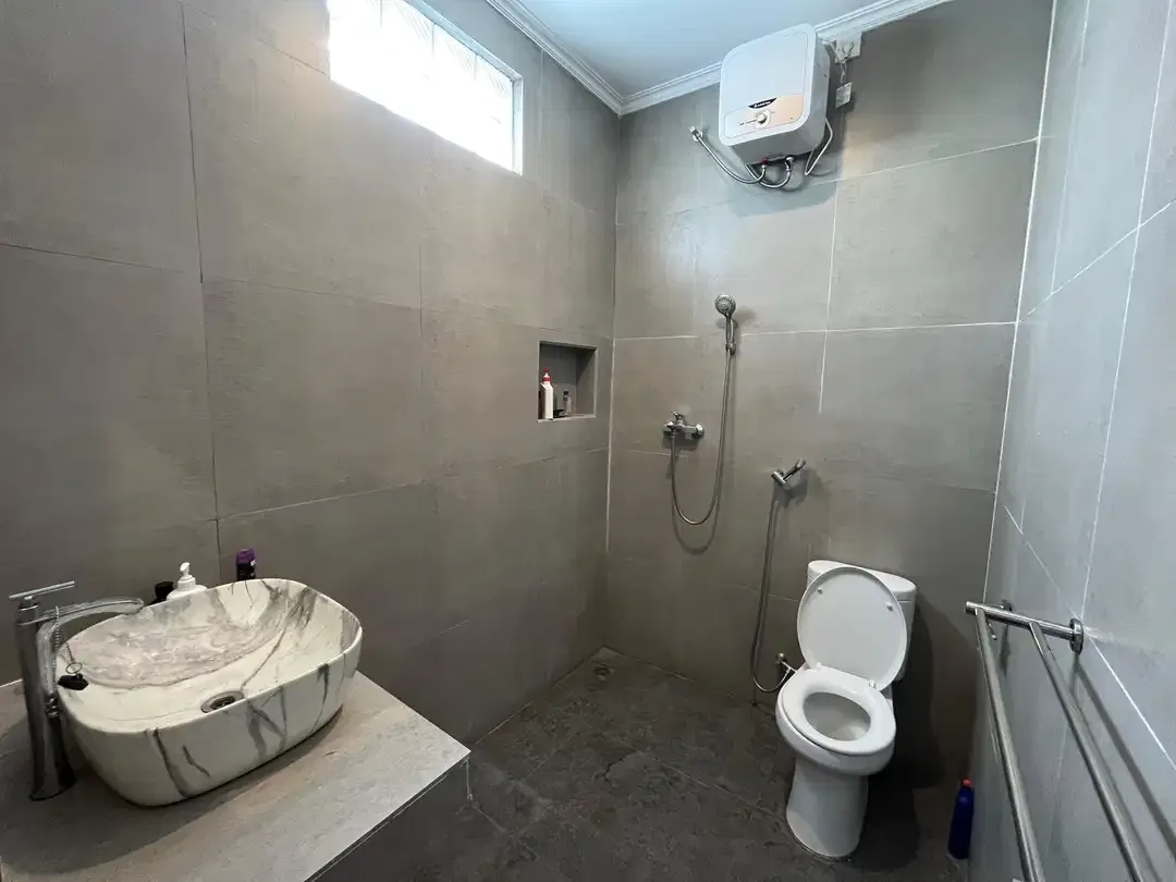 villa baru di bukit jimbaran,lokasi strtegis,dkt gwk,pantai,school - Image 9 of 10