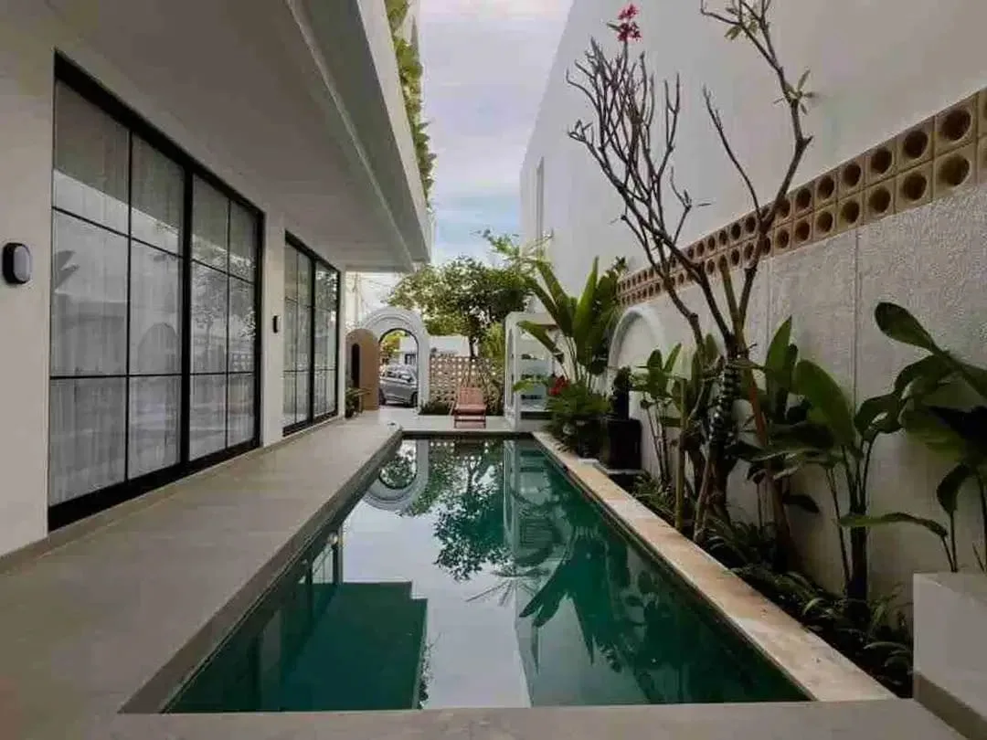 Villa Baru bergaya santorini dijual di Canggu Kuta utara Bali - Image 2 of 10