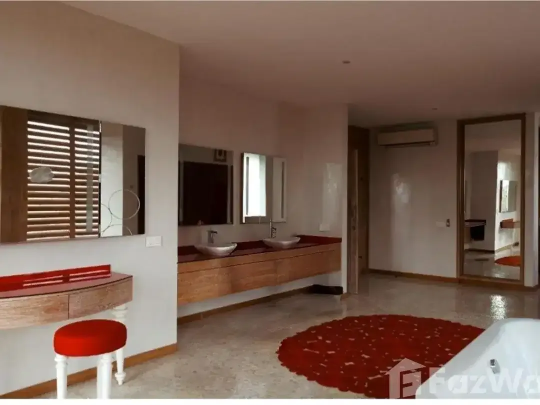 6 Bedroom Villa for rent in Canggu, Bali - Image 9 of 10