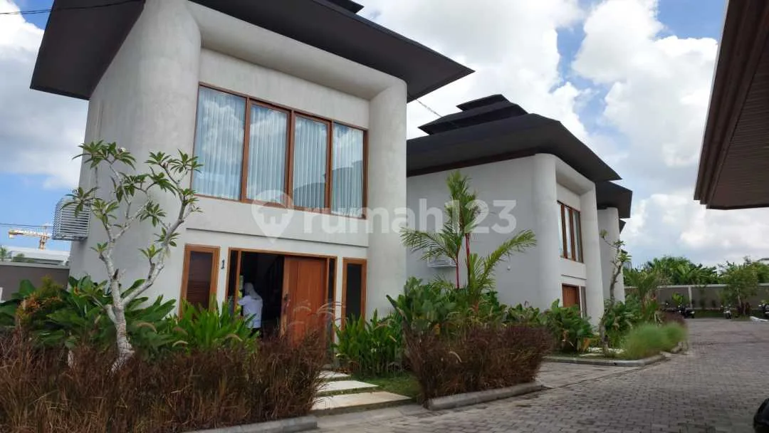 Villa Hadap Selatan 1 Kamar Kayu Tulang Canggu - Image 1 of 4