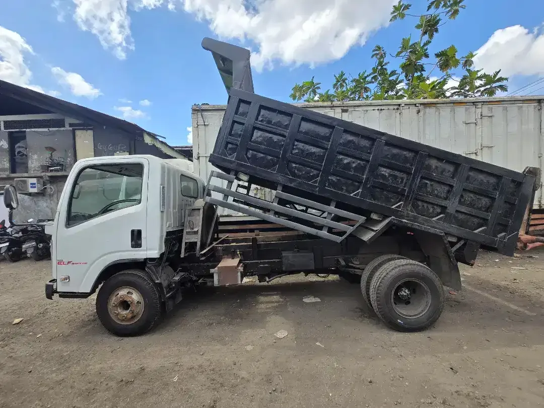 Isuzu Elf 2018 NMR 71T HD 6.1 Dump Truk - Image 4 of 5